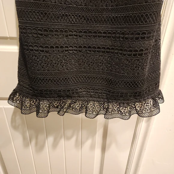 J CREW Cap-sleeve ruffle dress in mixed black lace - Picture 8 of 8